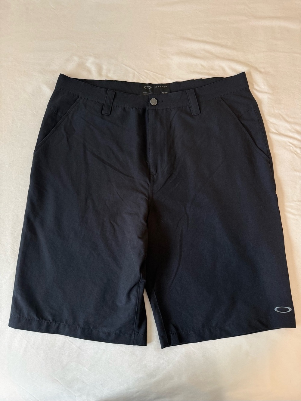 Oakley Men's 36W Black Flat Front Performance Shorts Golf